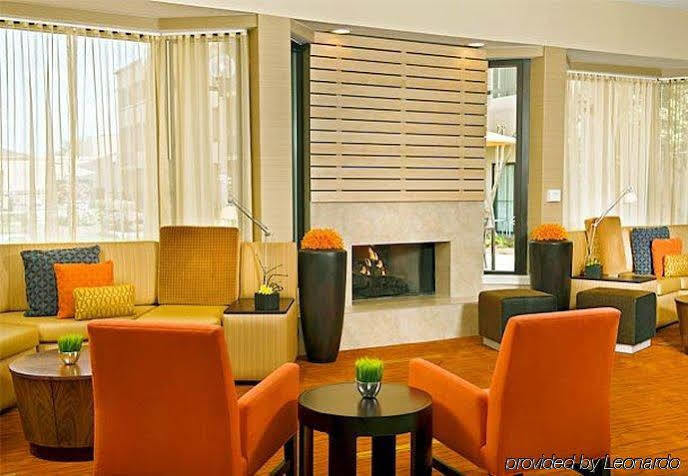 Courtyard By Marriott Greensboro Extérieur photo