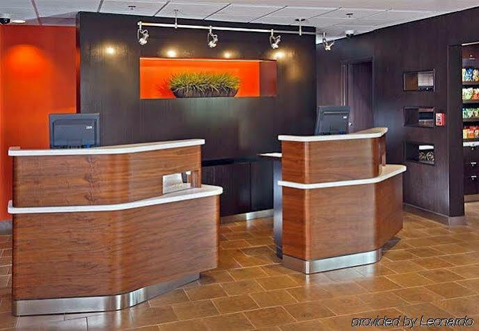 Courtyard By Marriott Greensboro Extérieur photo